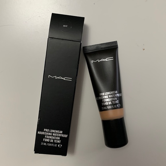 NEW MAC foundation - Picture 1 of 4